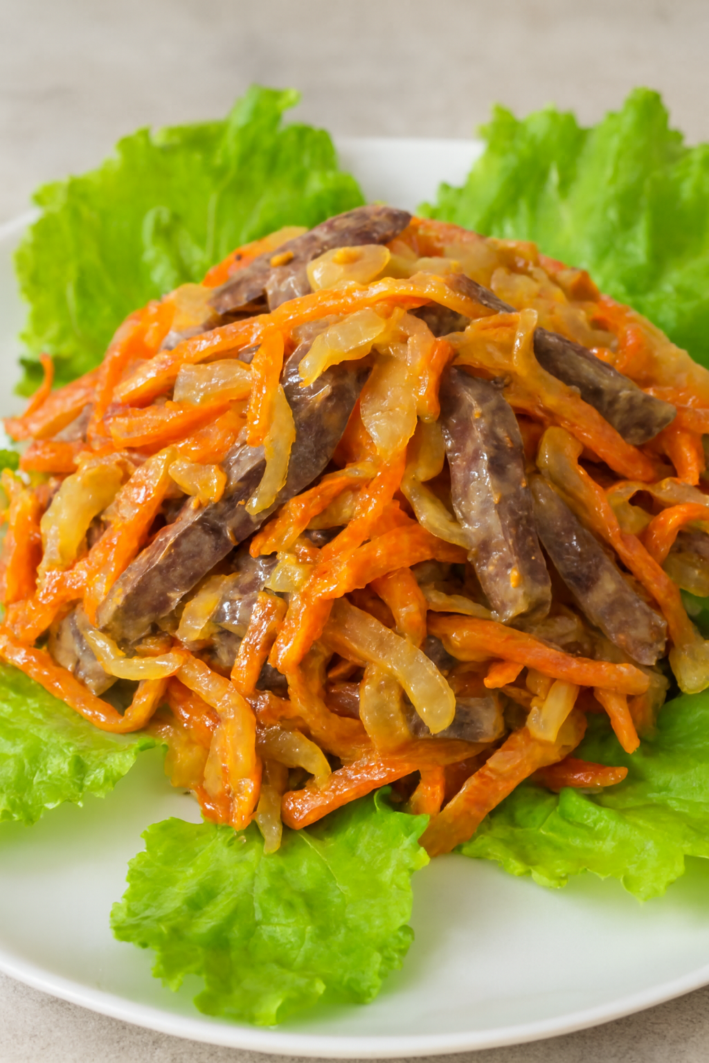 Салат из сердца с луком и морковью - пошаговый рецепт